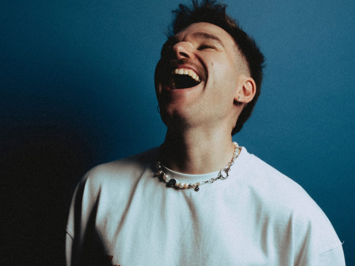 Ely Oaks Remixes Taylor Swift — And Opens 2026 Like He Means It